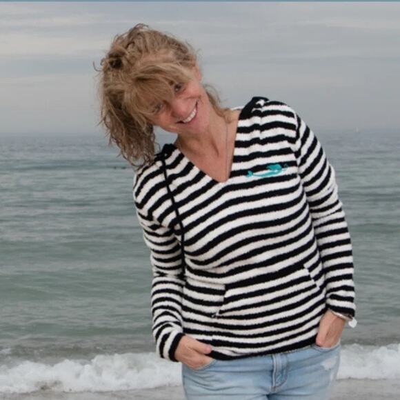 Official Mermaid Gear Race Point Fleece Striped Hoodie - Picture 9 of 9